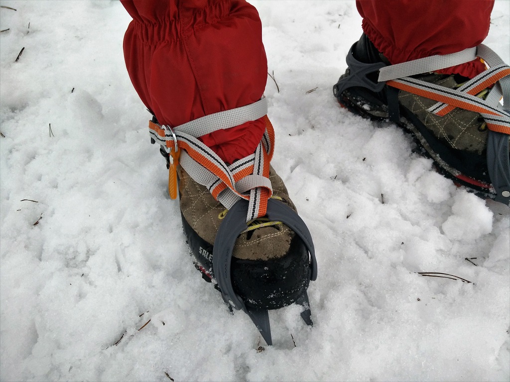 gaiters for winter hiking