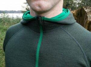 Isobaa Merino Zip Neck Hoodie - Due to the hood it offers less insulation in the neck area