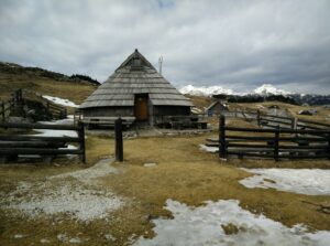 Velika Planina Trail: One of the wooden huts
