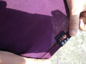 Isobaa Merino 150 Women's t-shirt: Name logo tag at bottom hem