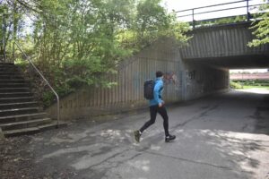 Run Commuting: Avoid busy roads by planning the route beforehand 