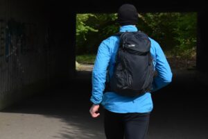 Run Commuting: The backpack should be lightweight with comfortable shoulder straps, sternum strap and hip belt
