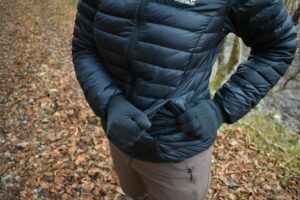 Jack Wolfskin JWP Down Jacket - zippered hand warmer pockets