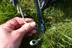Sea to Summit Telos TR3 Tent - the blue aluminum clips of the narrow end of the fly clip onto the blue canopy feet