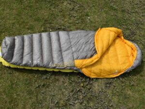 Sea to Summit Spark 28F - fully zipped up