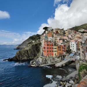 Odkrywanie i wędrówki Cinque Terre we Włoszech